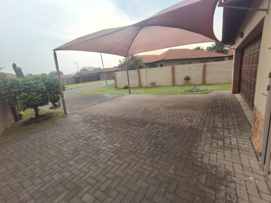3 Bedroom Property for Sale in Waterkloof North West